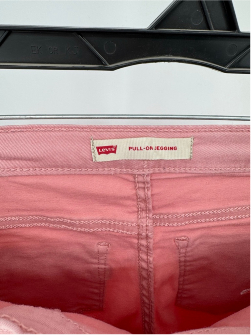 Levi's Women's Pink Pull-On Jeggings Size 12 - Picture 3 of 4